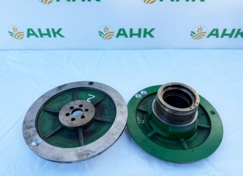 Шків R555793, R555792, R555794, R555795 John Deere